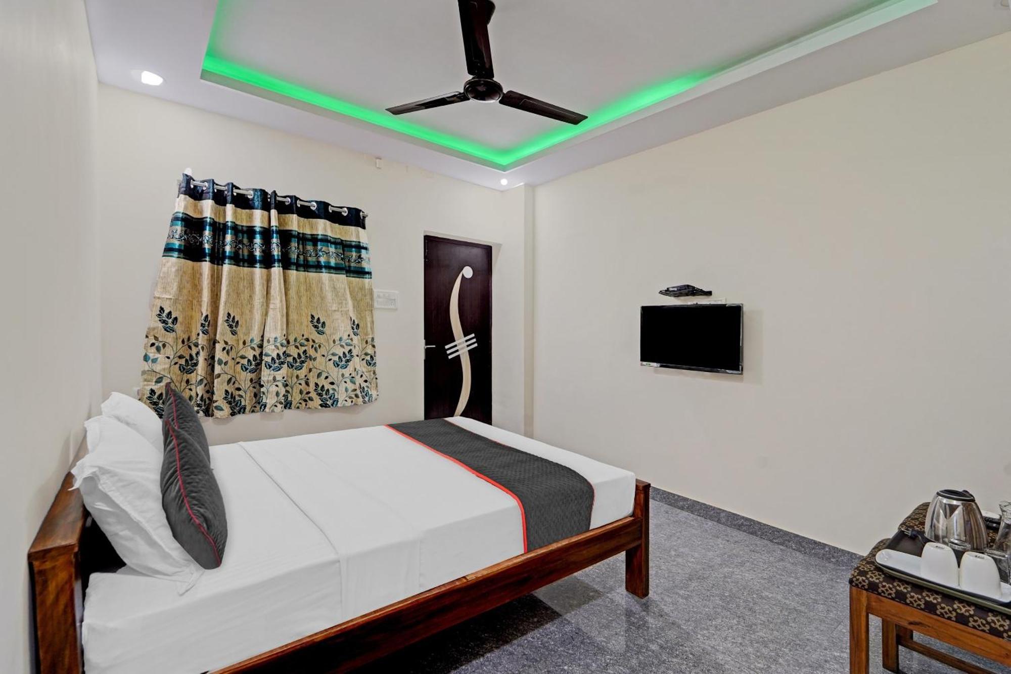Super Townhouse 1096 Hotel Redfox Nungambakkam Near Apollo & Shankar Nethralaya Hospital Τσενάι Εξωτερικό φωτογραφία