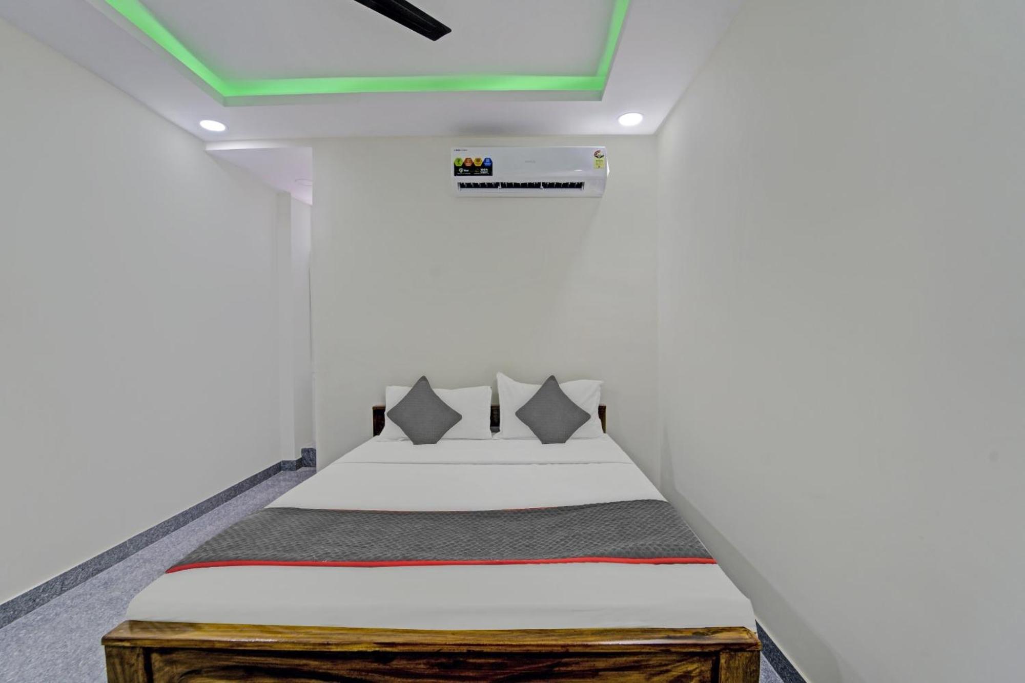 Super Townhouse 1096 Hotel Redfox Nungambakkam Near Apollo & Shankar Nethralaya Hospital Τσενάι Εξωτερικό φωτογραφία