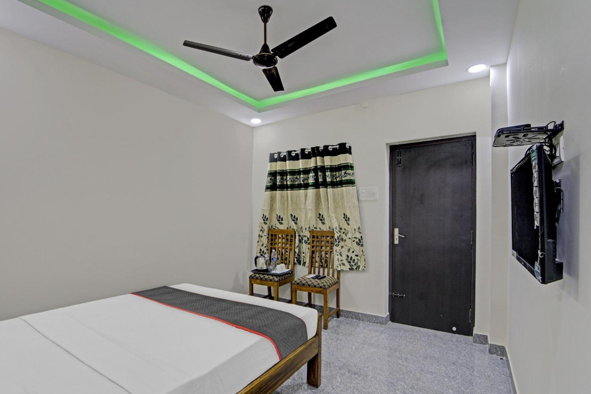 Super Townhouse 1096 Hotel Redfox Nungambakkam Near Apollo & Shankar Nethralaya Hospital Τσενάι Εξωτερικό φωτογραφία